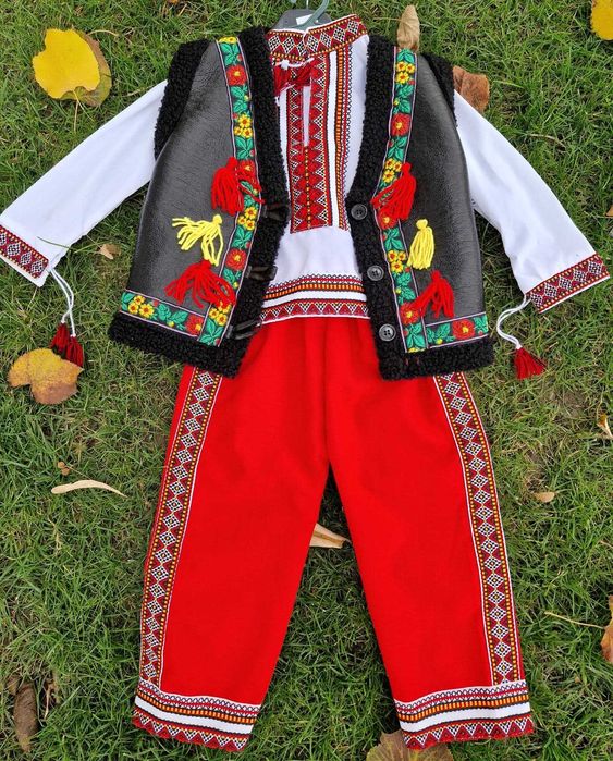 80 lei camasa /ie costum popular national traditional