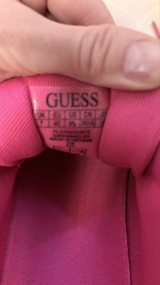 Кецове guess 40 р