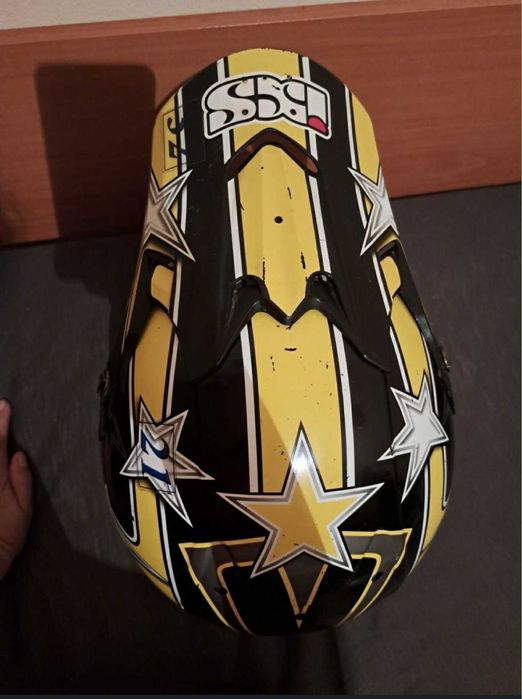 Каска кросова каска