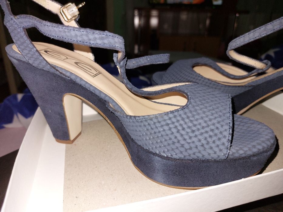 Sandale Cristina nr.39 perfect ptr nr.38