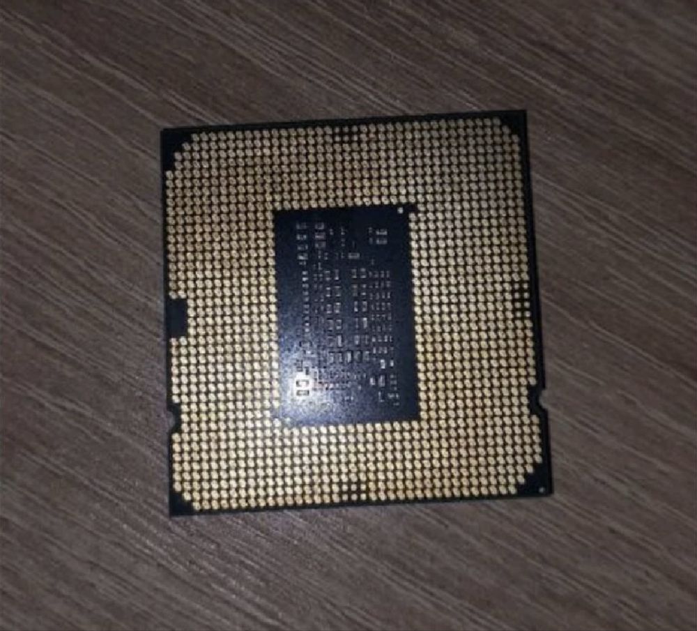 Процессор Intel Core i3-10105F