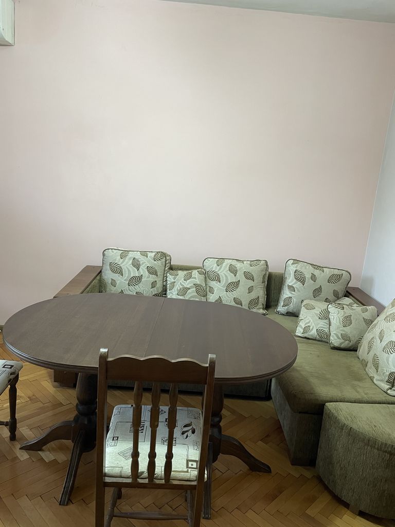 Продава се Тристаен апартамент в Провадия - 70 кв.м за 1129 €/кв.м - Снимка #1