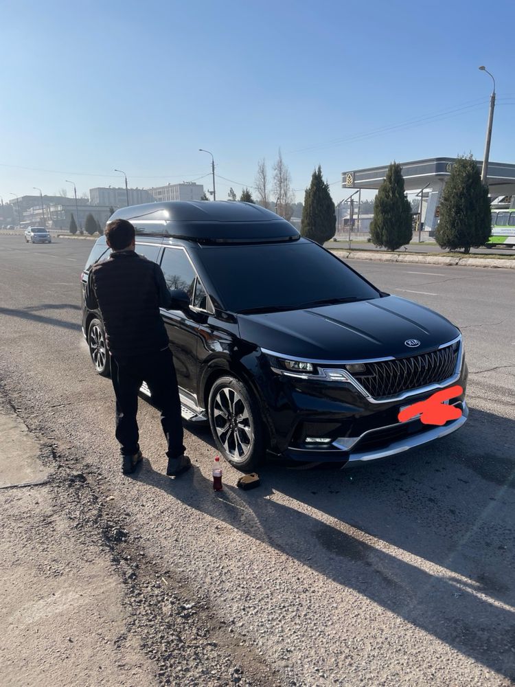 Kia carnival Hi limouisine