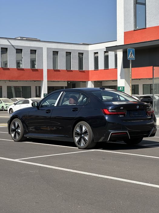 BMW i3 40L Night Sport 2025