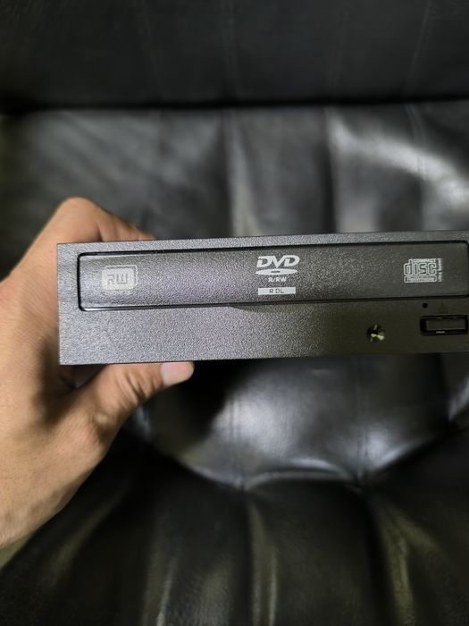 Продам дисковод dvd r/rw