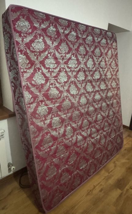 Продам б/у матрас