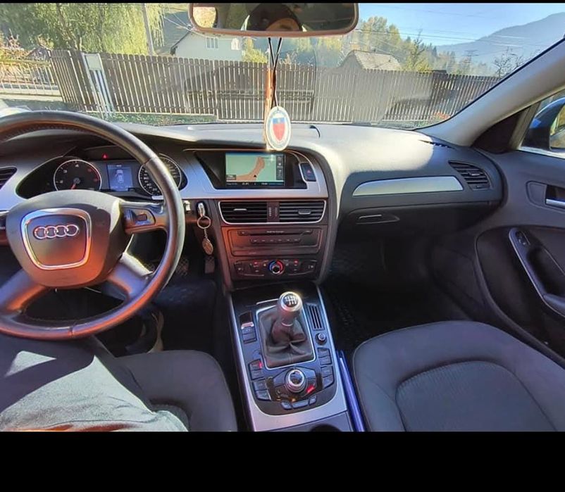 Vând Audi A4 B8 2009