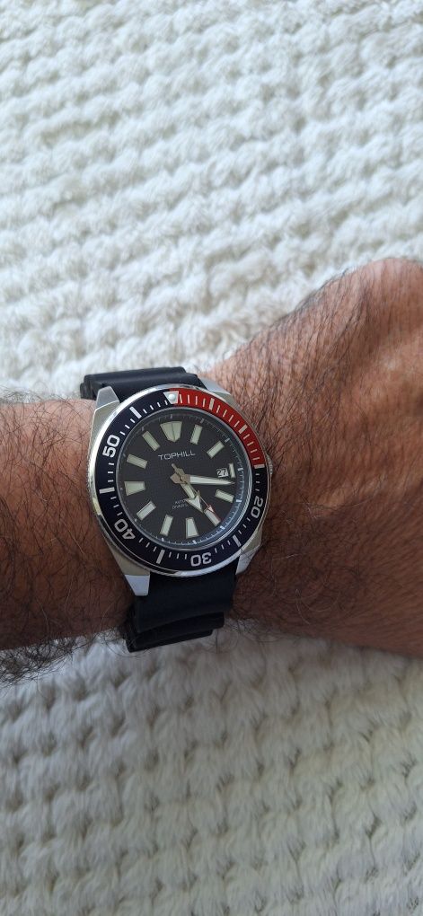 Diver 300m. Nou. Ceas automatic.