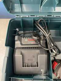 Bosch incarcator 18V