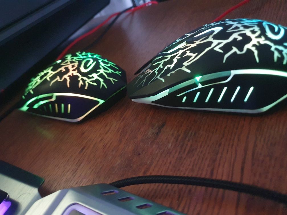 Tastatura Gaming Rbg inox + Mouse metalic