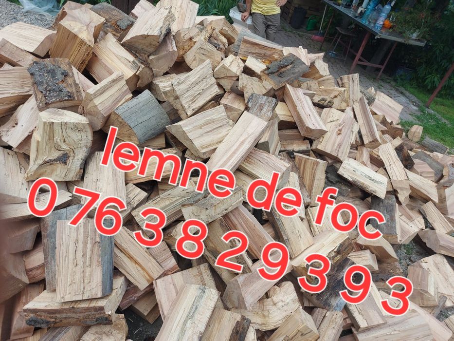 Vând lemne de foc
