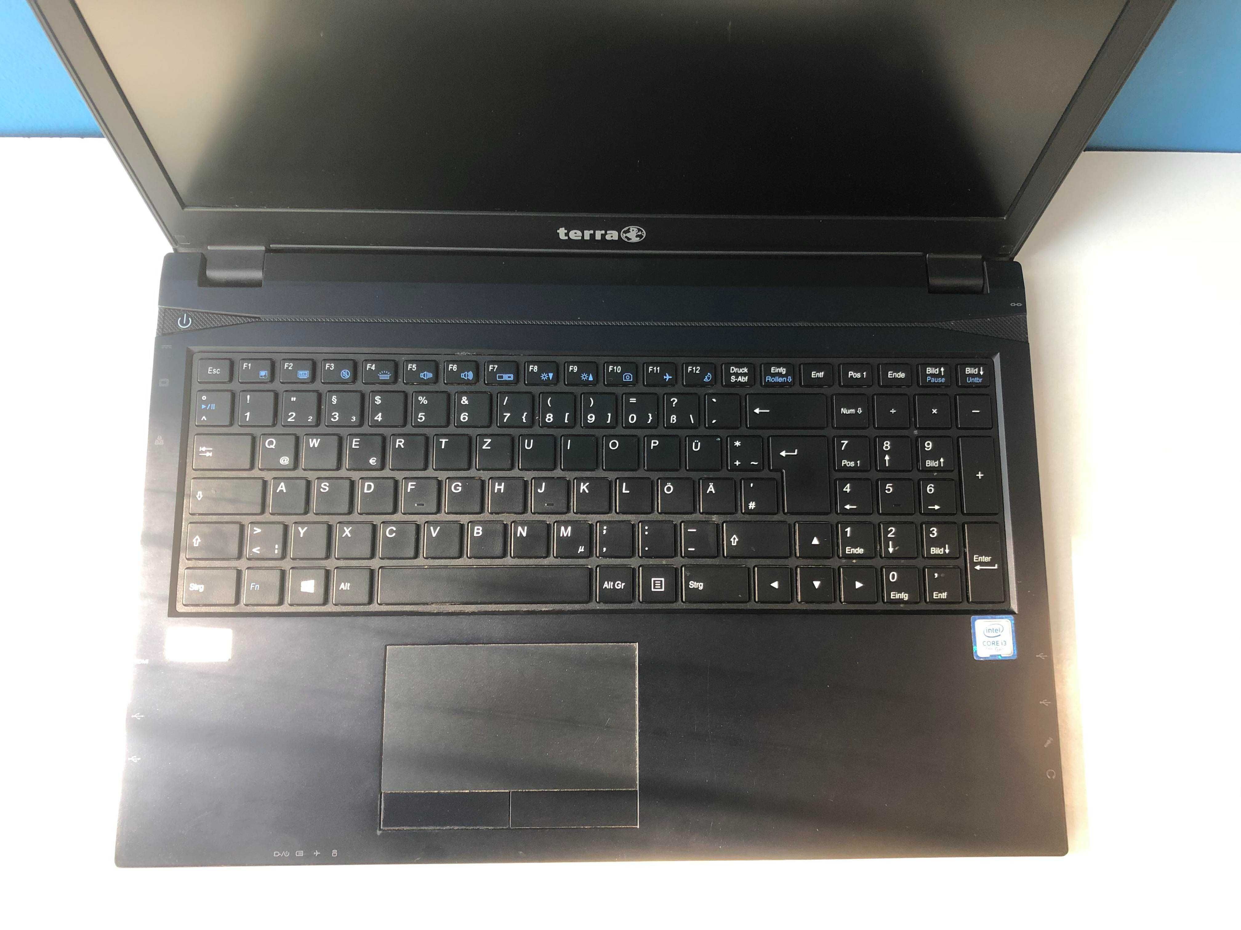 Laptop i3 gen 7/RAM 8GB/HDD 500GB