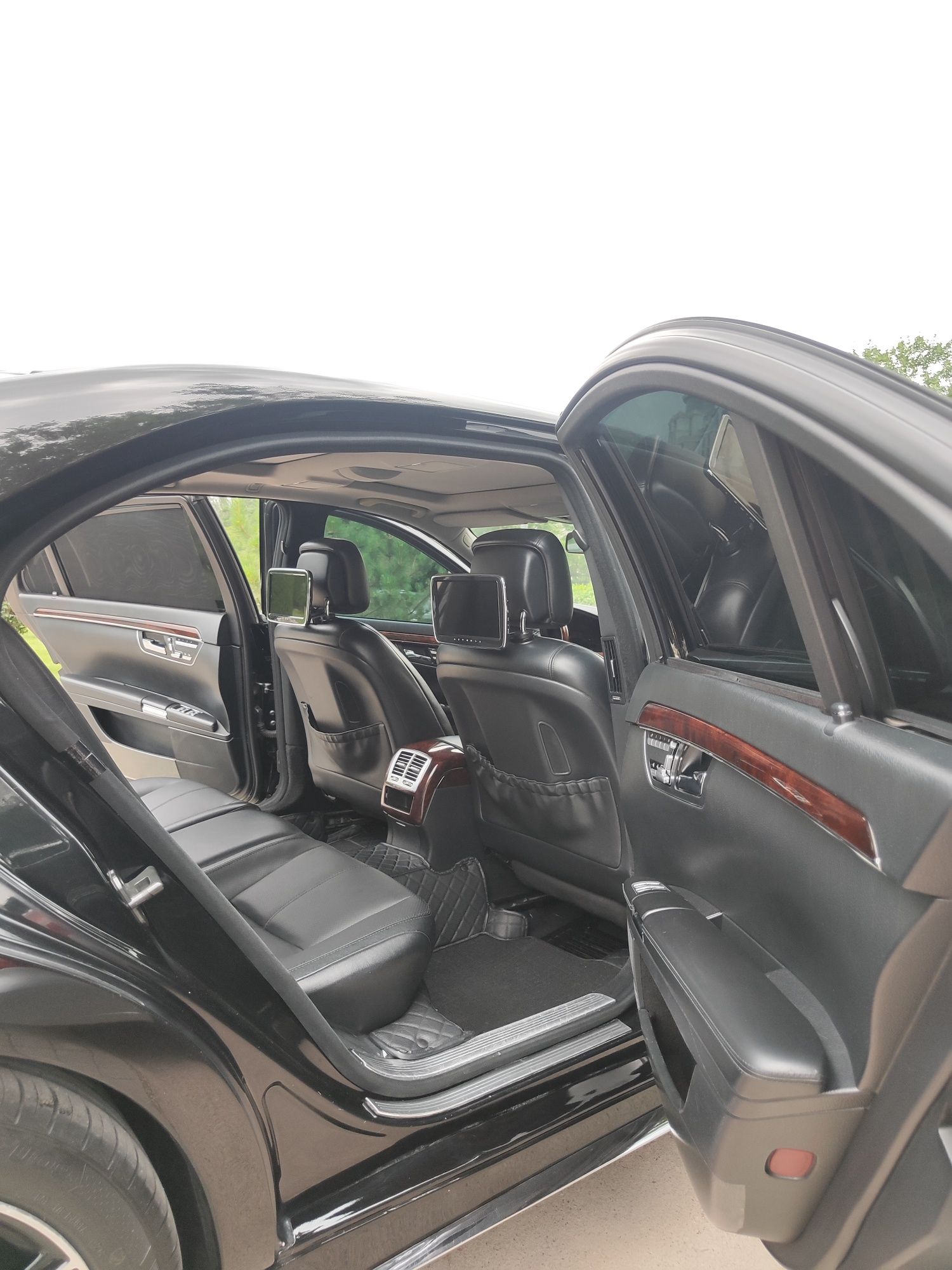 W222 mercedes maybach s400