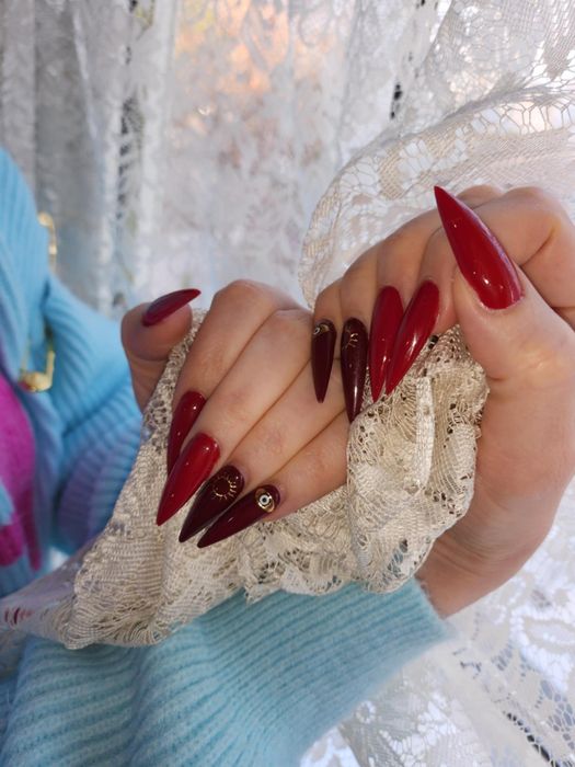 Здравствуйте Девочки, я мастер маникюра и педикюра!!!