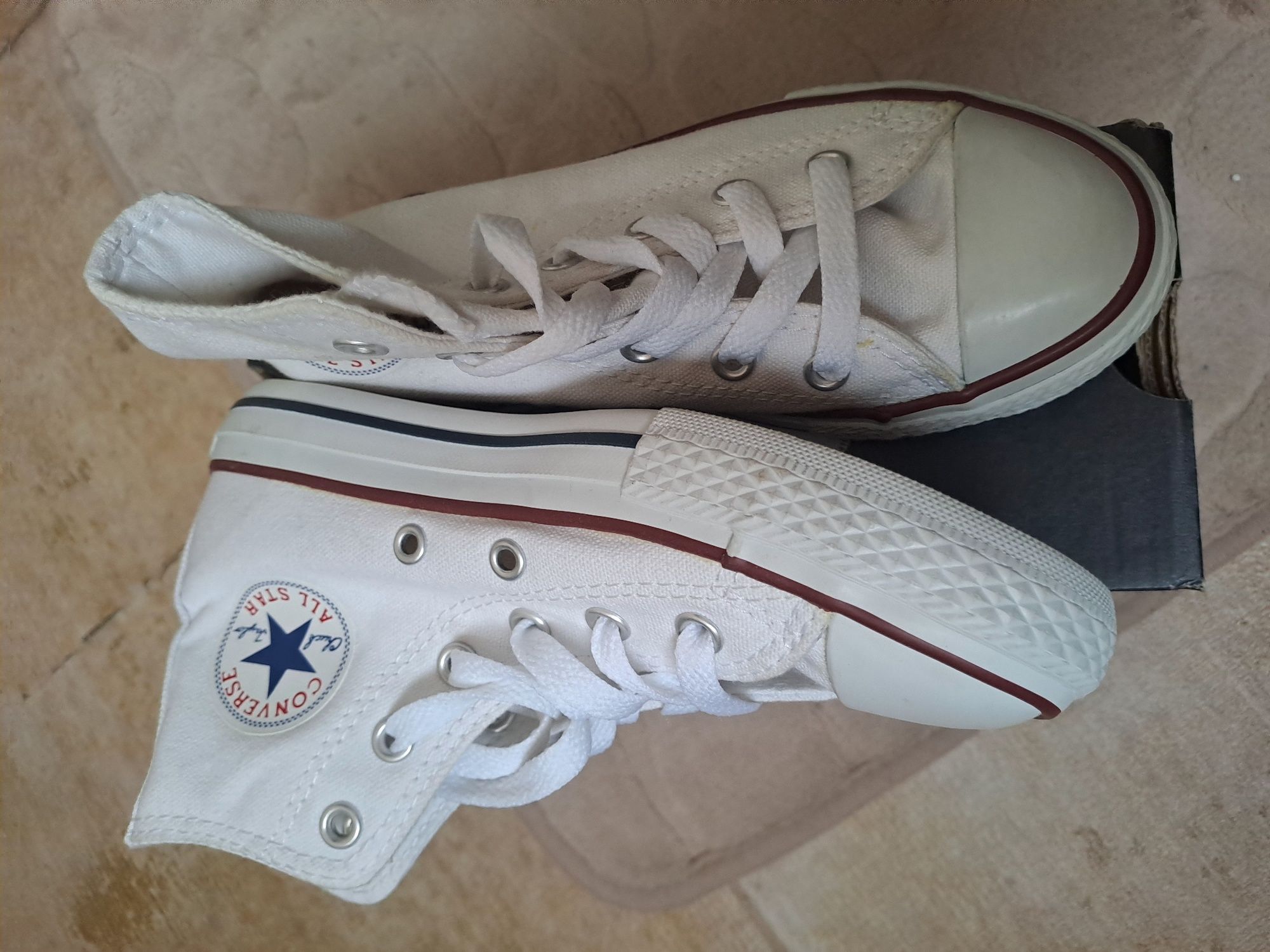 Converse albi mar 30 noi Originali