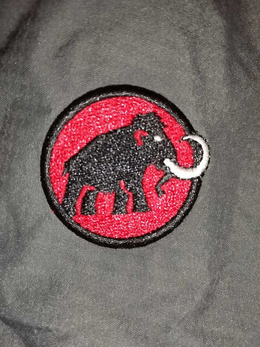 MAMMUT DryTech Premium 
Мъжко изолирано водоустойчиво яке