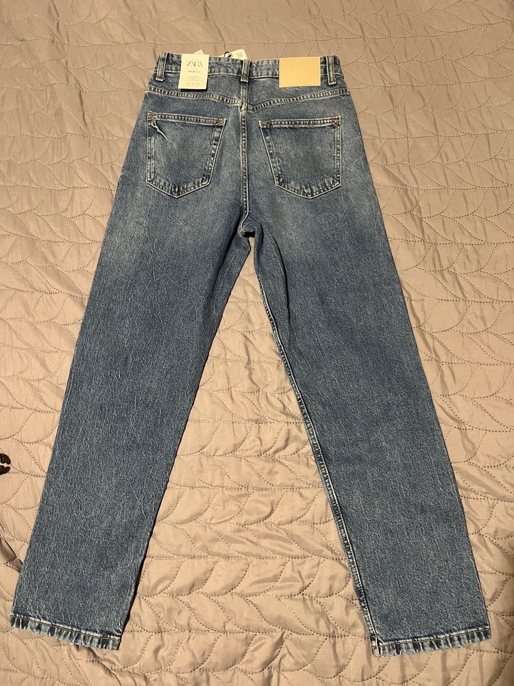 Нови дънки Zara Momfit