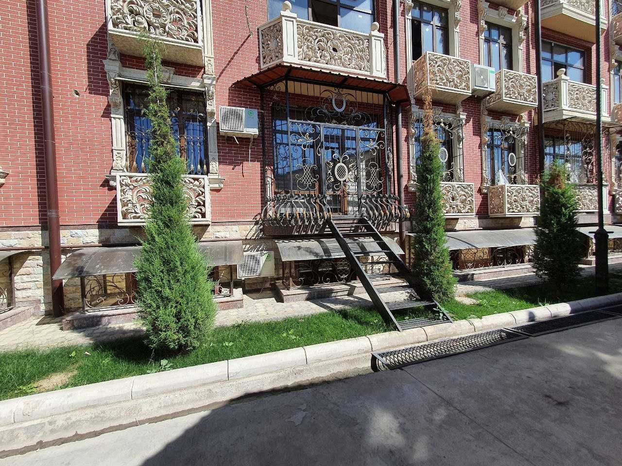 Продается своя 4х комн Квартира-Дуплекс в ЖК Дархан Голден Хаус