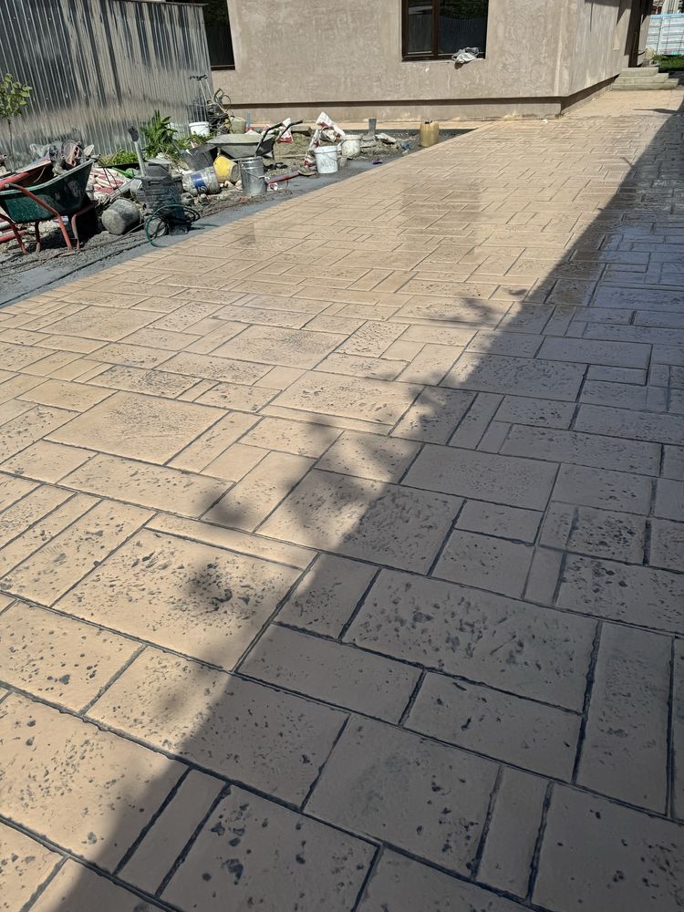 Materiale beton amprentat:colorant,praf antilipire,lac,culoare pret