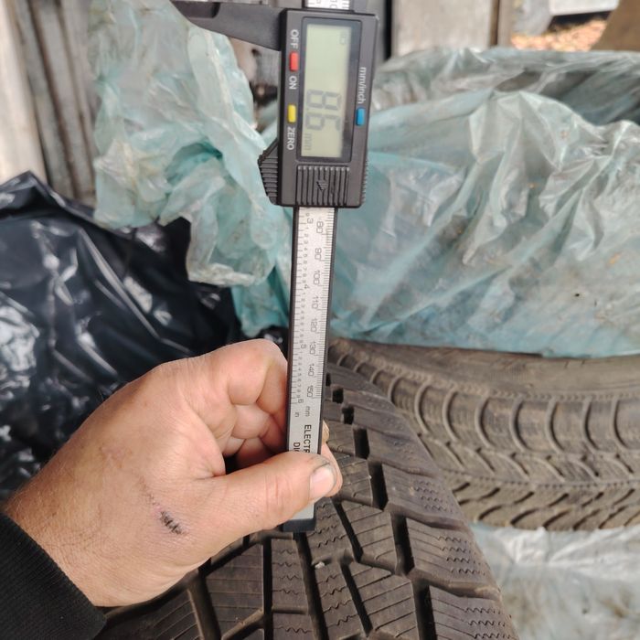 Зимни Гуми 205/55/16