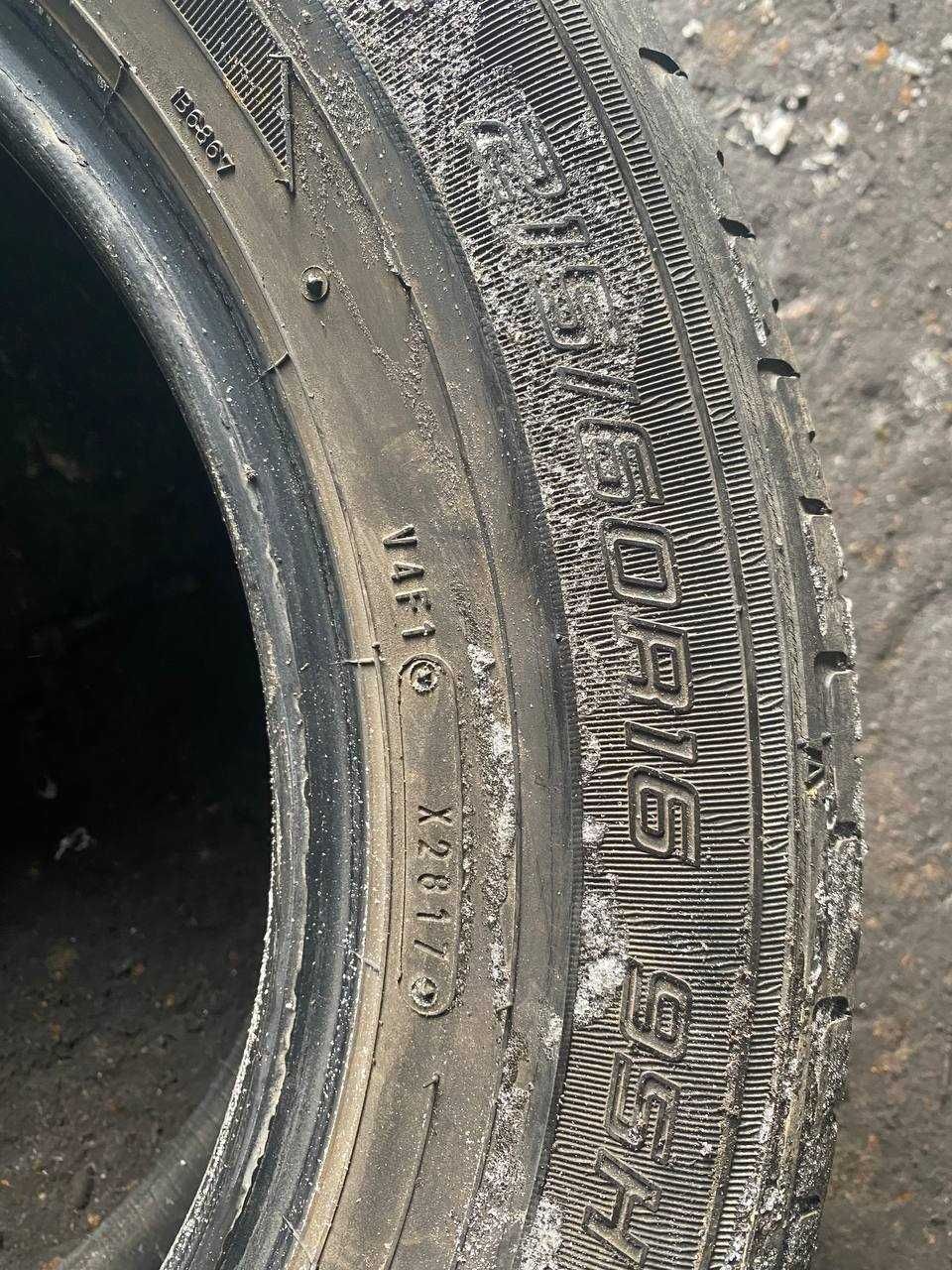 Комплект Шин Bridgestone 215 х 60 х 17 DOT 2817