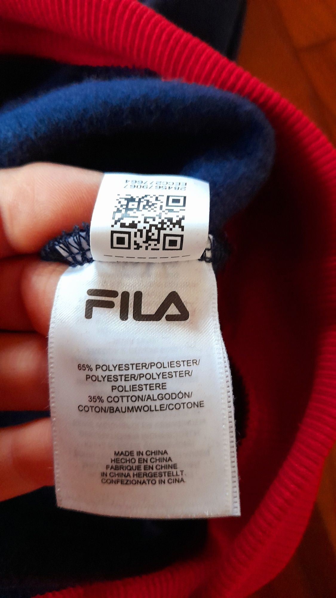 Дамско зимно яке,,Calvin Klein  и Fila спортна горница оригинална.