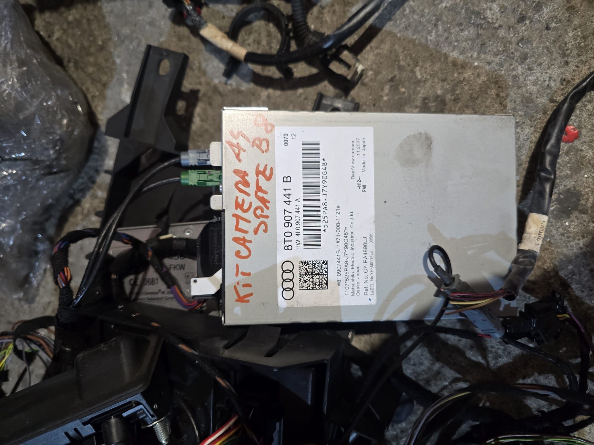 Kit camera marșarier Audi a4 b8.