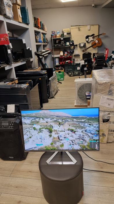 Amanet F28: Monitor ViewSonic VX3276-2K-mhd