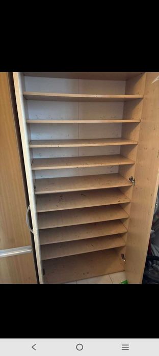 Vând dulap pentru încălțăminte