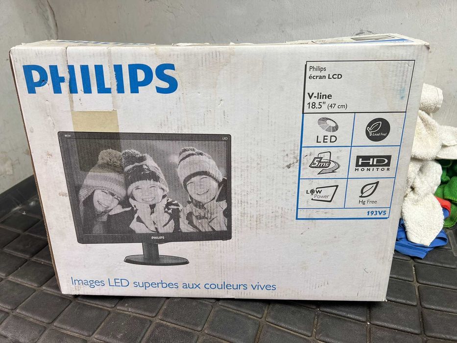 Продам новый монитор Philips 19 дюймов, в упаковке