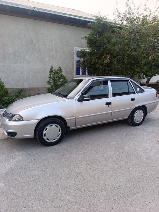 Nexia 2 yili 2015...1.6 lyuks kansaner kasaneri ishlaydi metan gazi bo