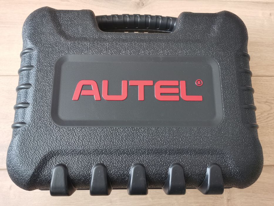 Програматор за ключове Autel MAXiIM KM100