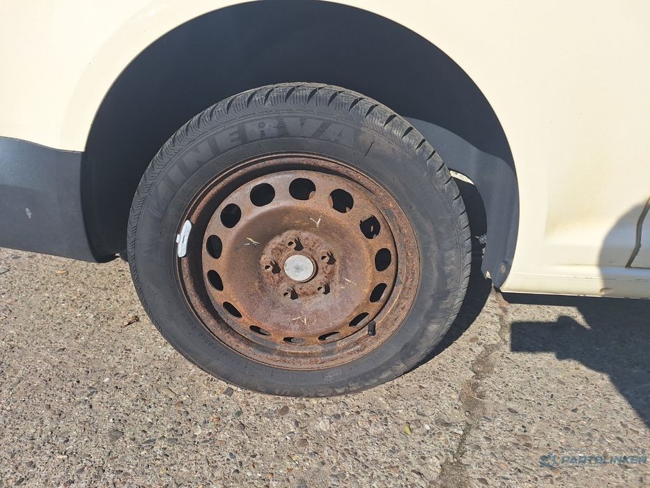 Jante de otel r16 cu cauciucuri de iarna 205/55  VOLKSWAGEN CADDY IV E