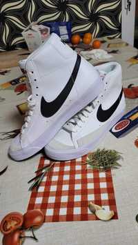 Nike dama adidasi