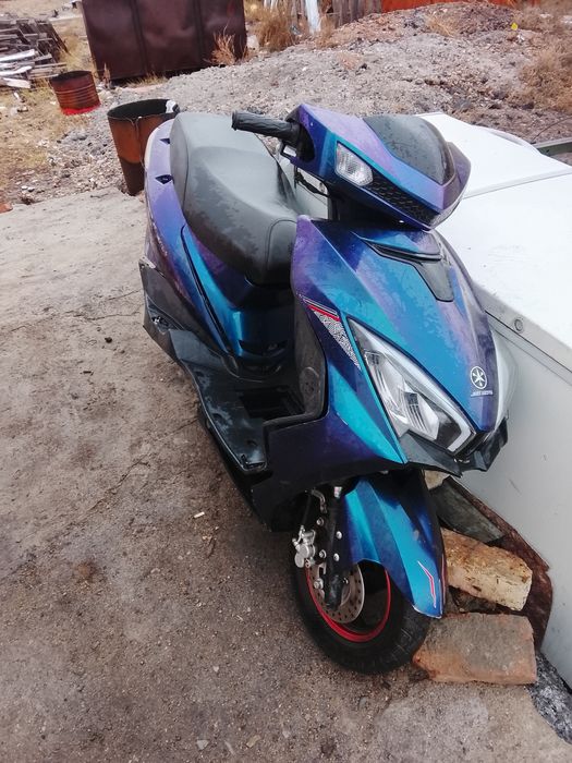 Продам срочно скутер 165 куб