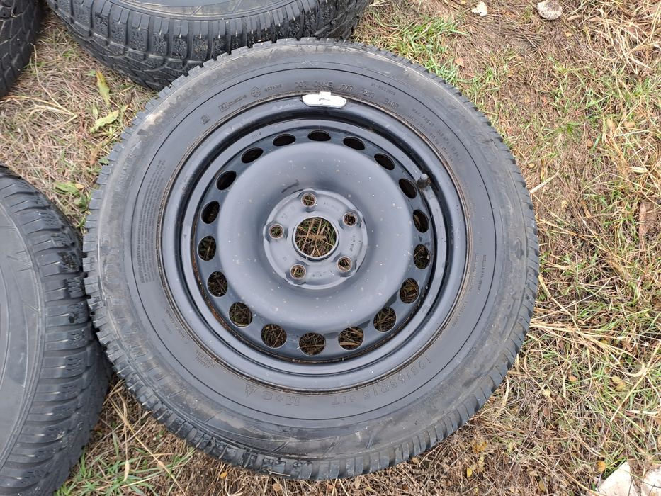 4бр. 15" 5Х112мм + 4бр. Зимни 195/65/15 Dunlop SP Winter Sport 3d