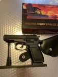 Bricheta anti-vant tip revolver husa pt cadou pistol nou CZ 83