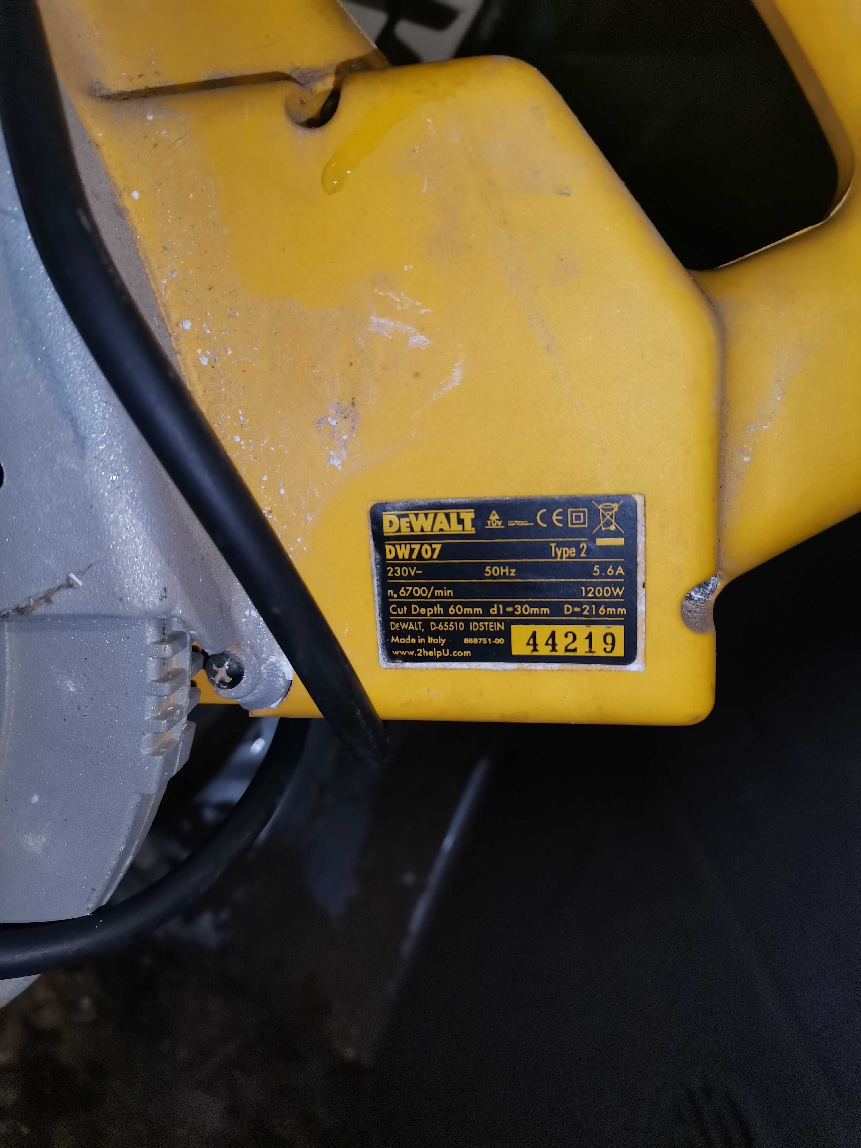Fierăstrău circular staționar DEWALT original perfect funcțional