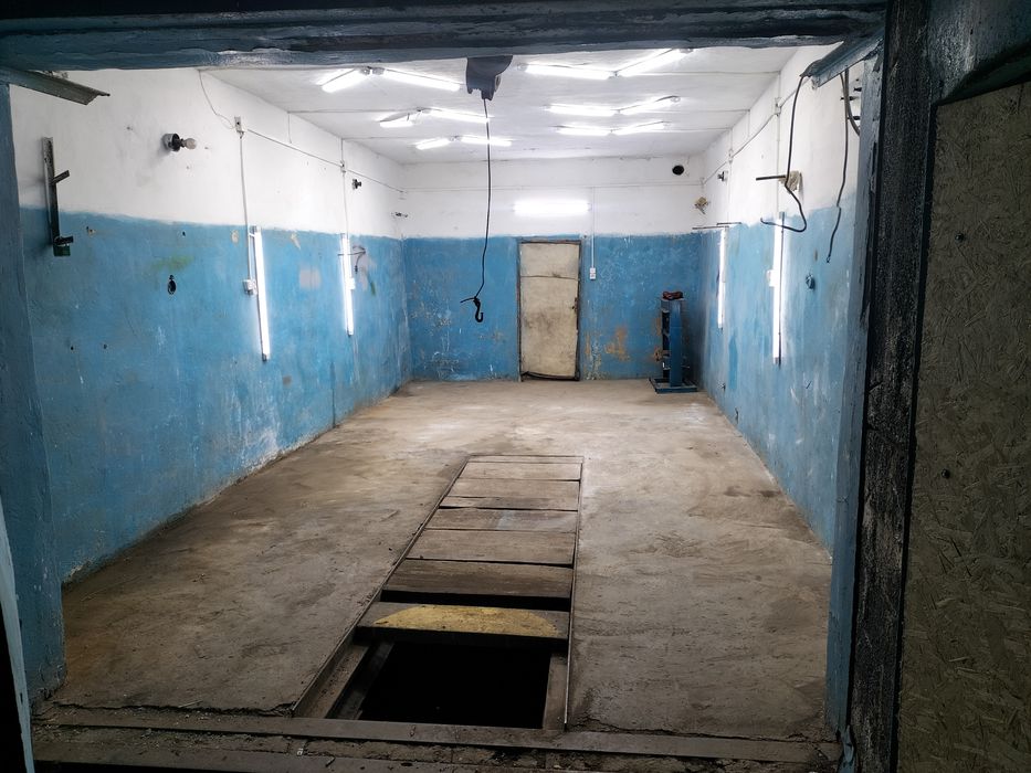 Продам длинный двухэтажный гараж