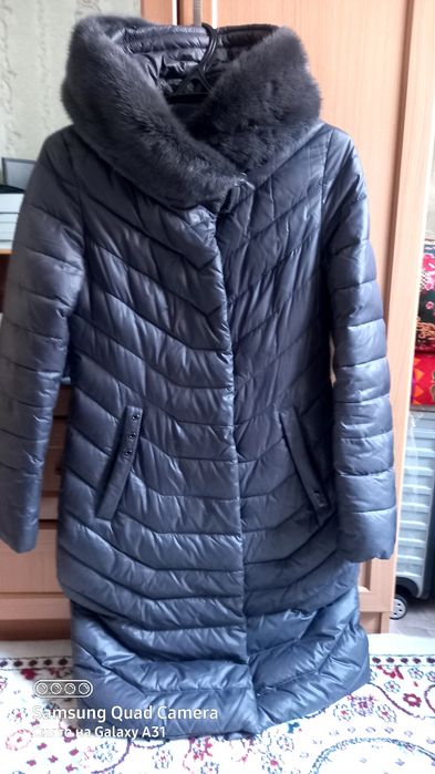 Продам стеганку. Воротник норка. В отличном состоянии.