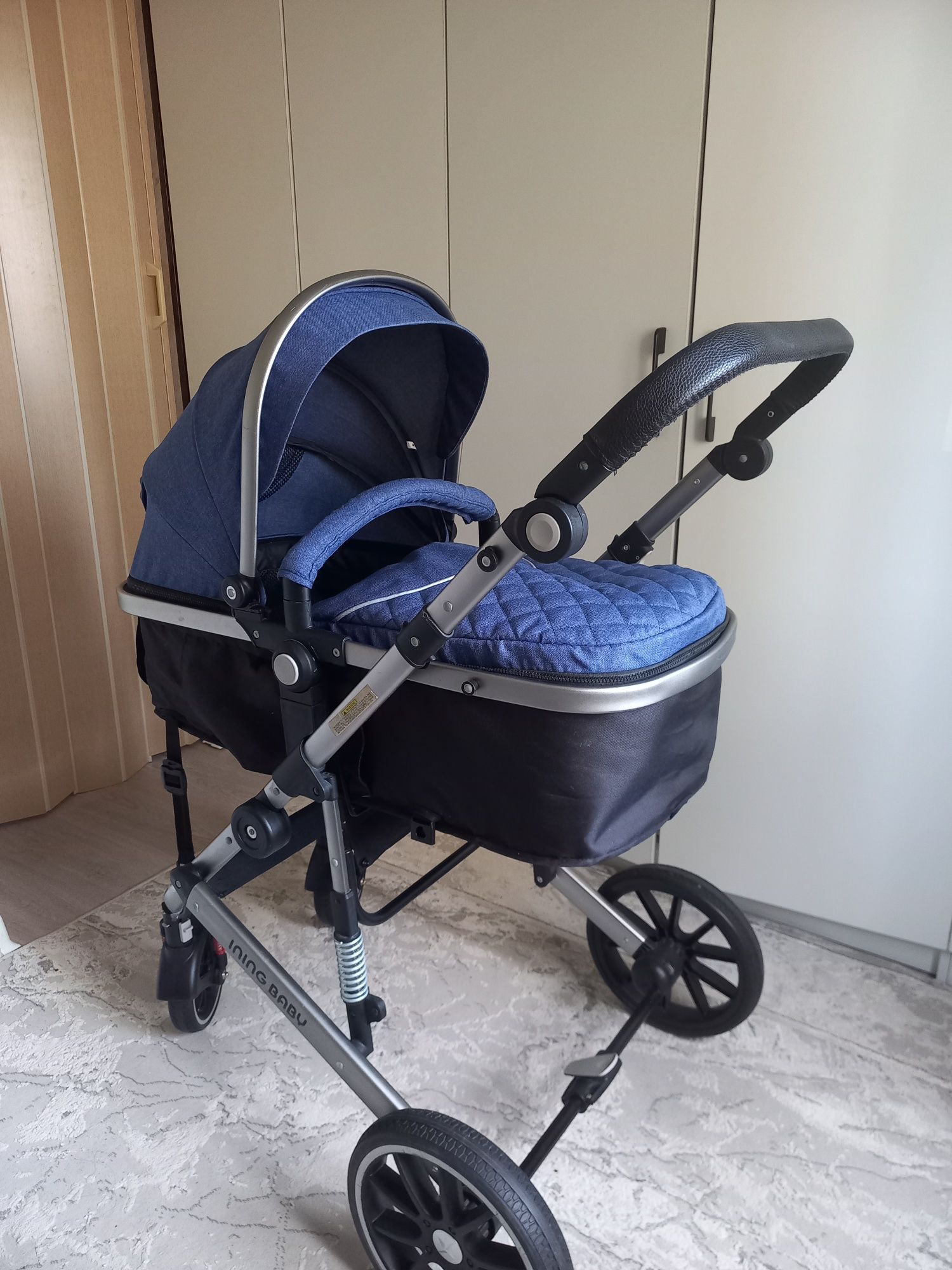 Продам детскую коляску