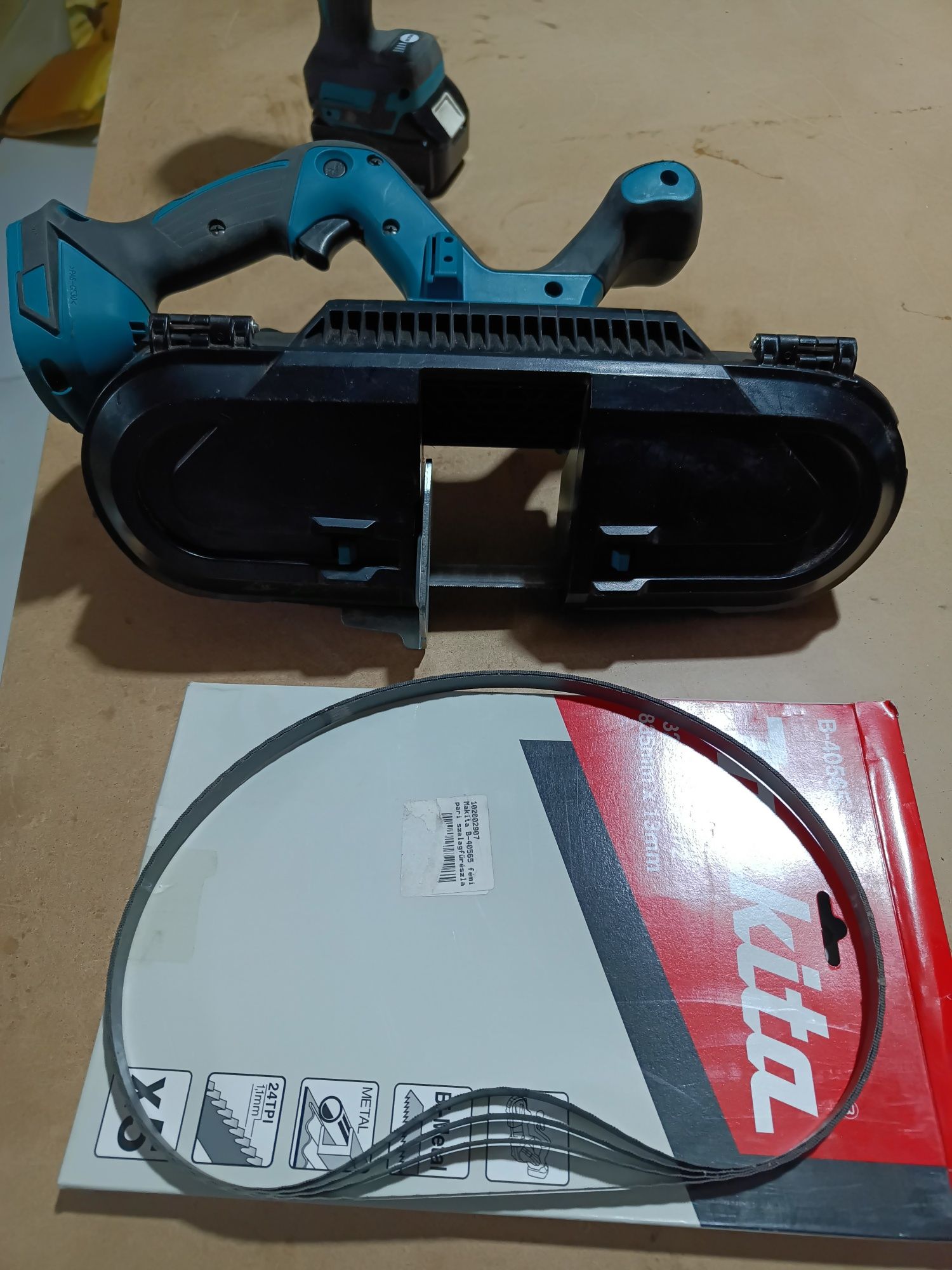 Vând makita dpb 181