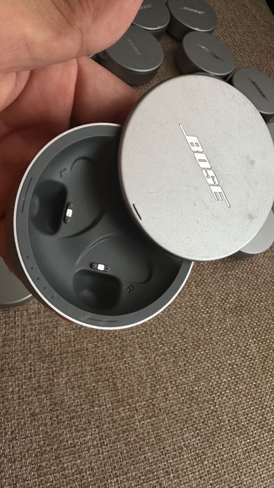 Vand dock Bose sleepbuds  pret 50 lei FIX