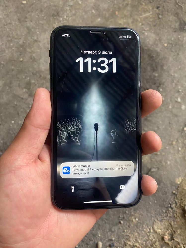 Iphone XR 128gb АКБ77%
