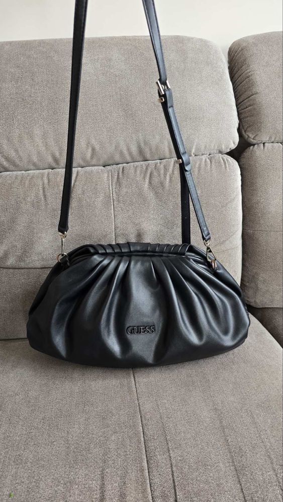 Дамска чанта Guess