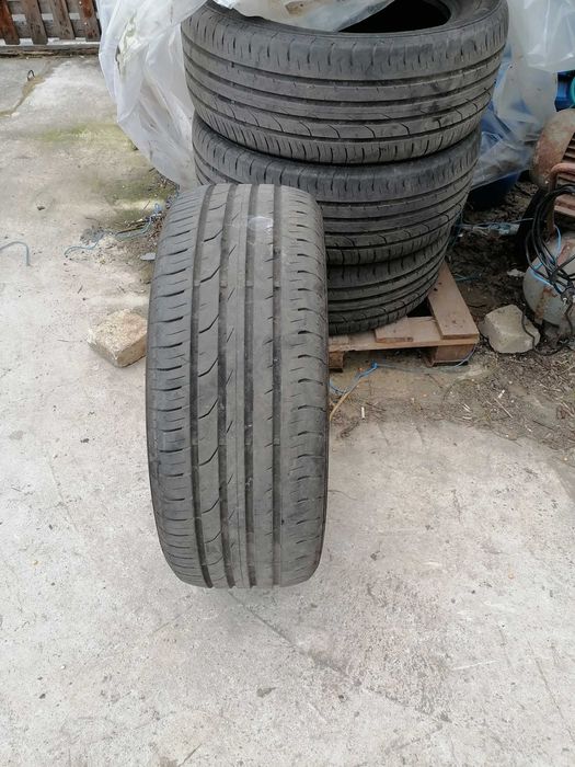 Гуми 235/55/18  Continental