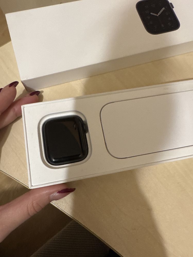 Apple Watch SE 40mm Space Gray