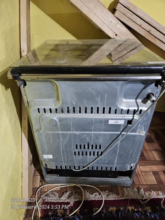 Aragaz zanussi 60x60x85