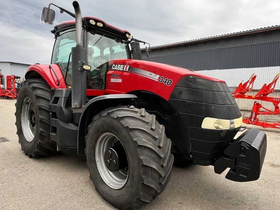 Колесный трактор Case IH Magnum 340