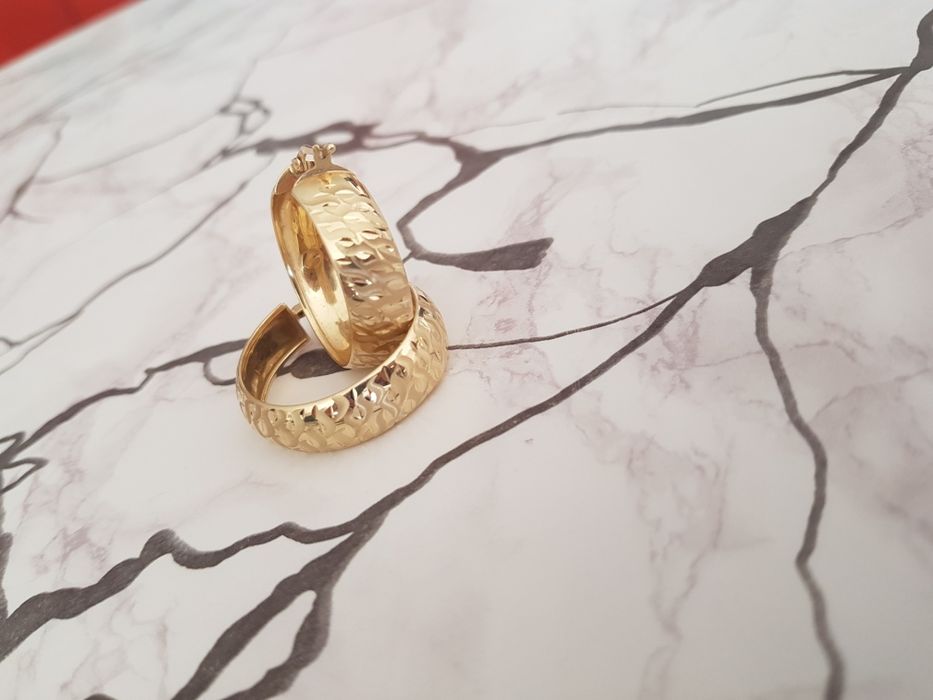 Vând cercei aur 14 k purtati o singură data 5,36 grame!Preț negociabil